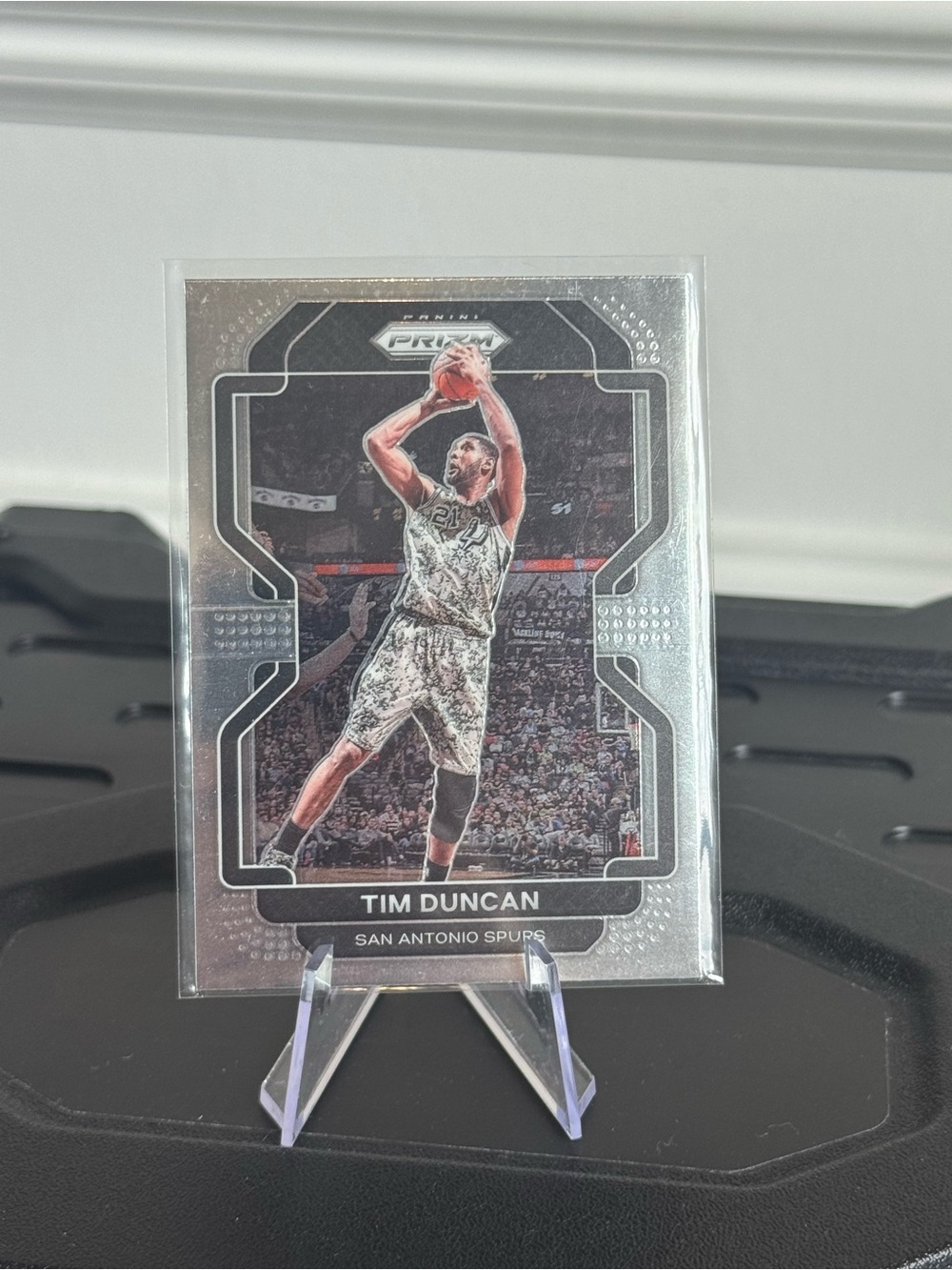 2021-23 Tim Duncan Panini Prizm Card. San Antonio spurs